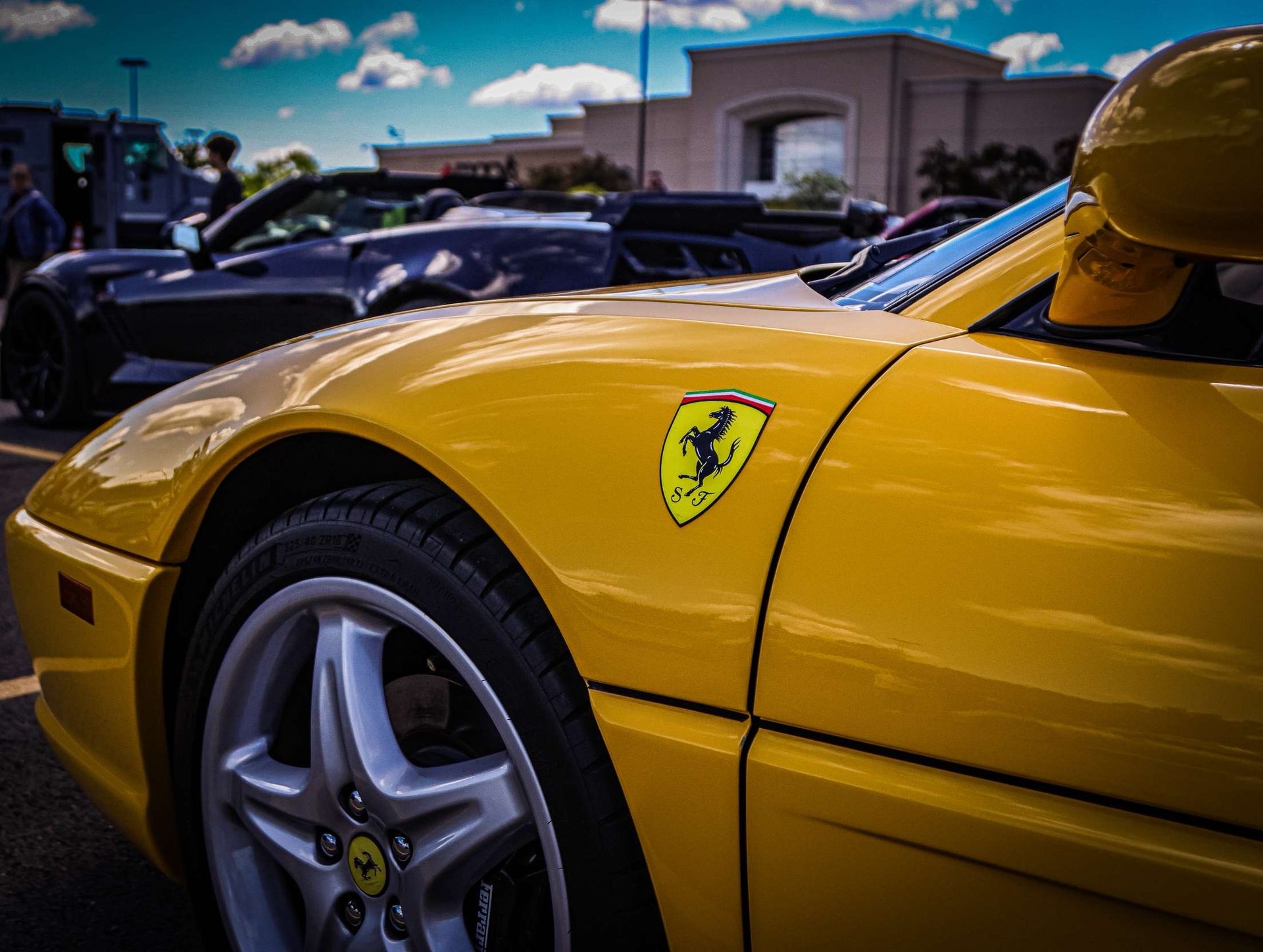 Yellow Ferrari F355 at a Kansas City car meet